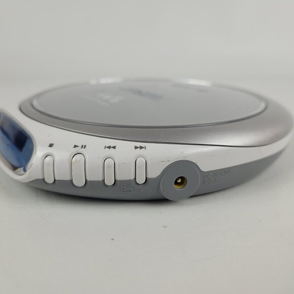 PARTS ONLY Sony Walkman D-NE509 Atrac3plus Mp3 CD CDR CDRW Vintage - Picture 3 of 9